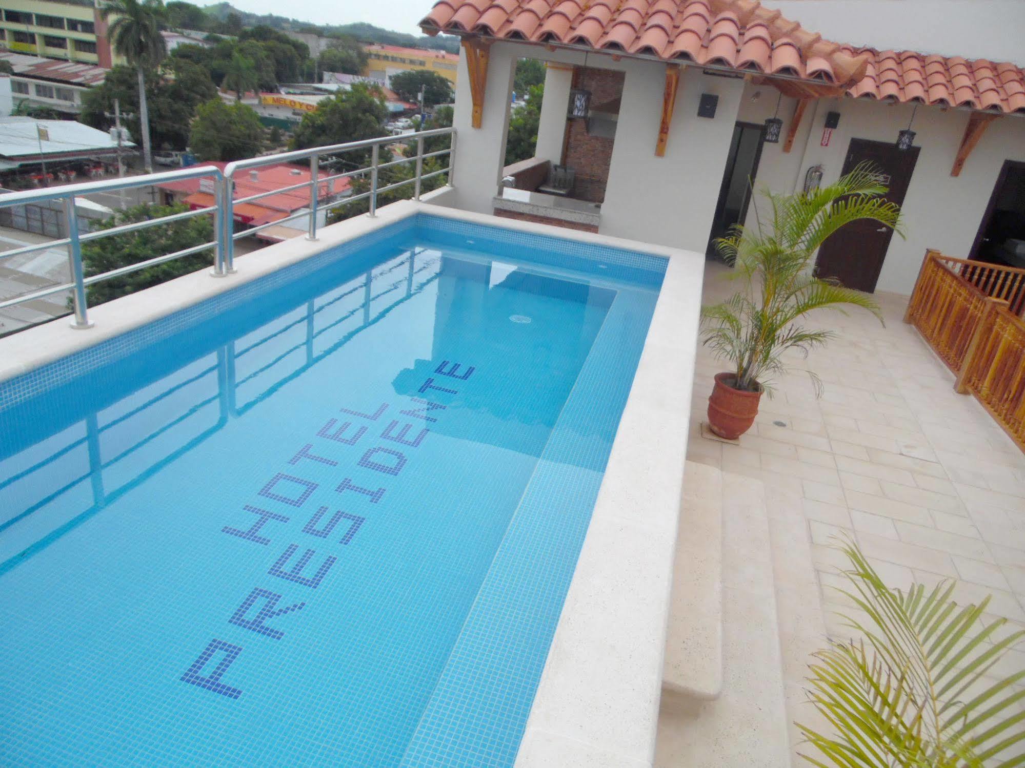 Hotel Presidente Las Tablas Exterior foto